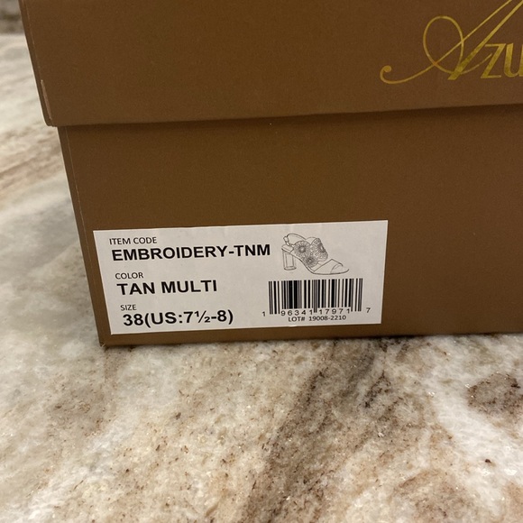NWT NIB Azura by Spring Step Embroidery Tan Multi Lucite Heeled Sandals Size 38 - Picture 14 of 15